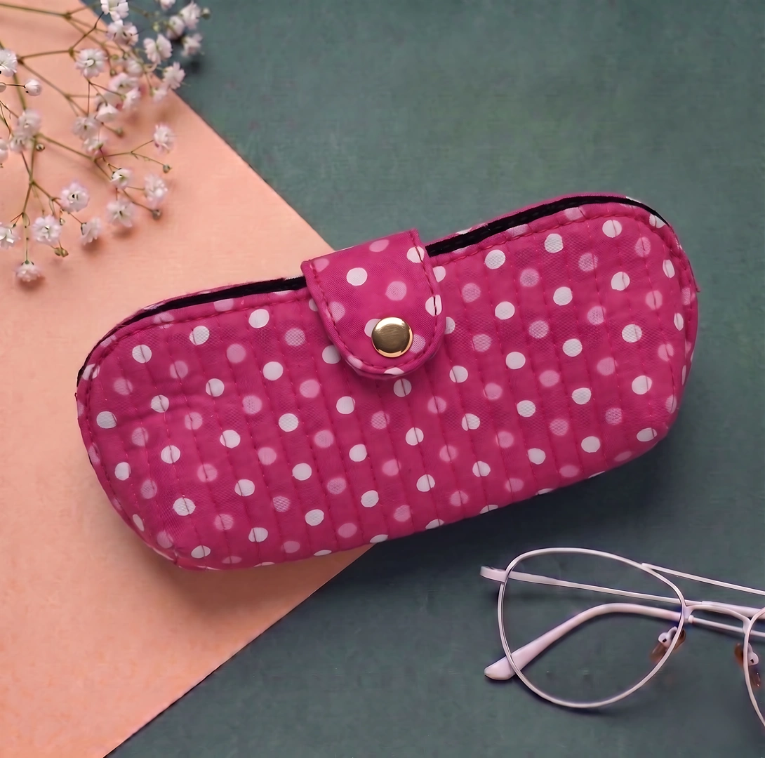 SP8-a Berry Punch Polka Dot Quilted Glasses Pouch